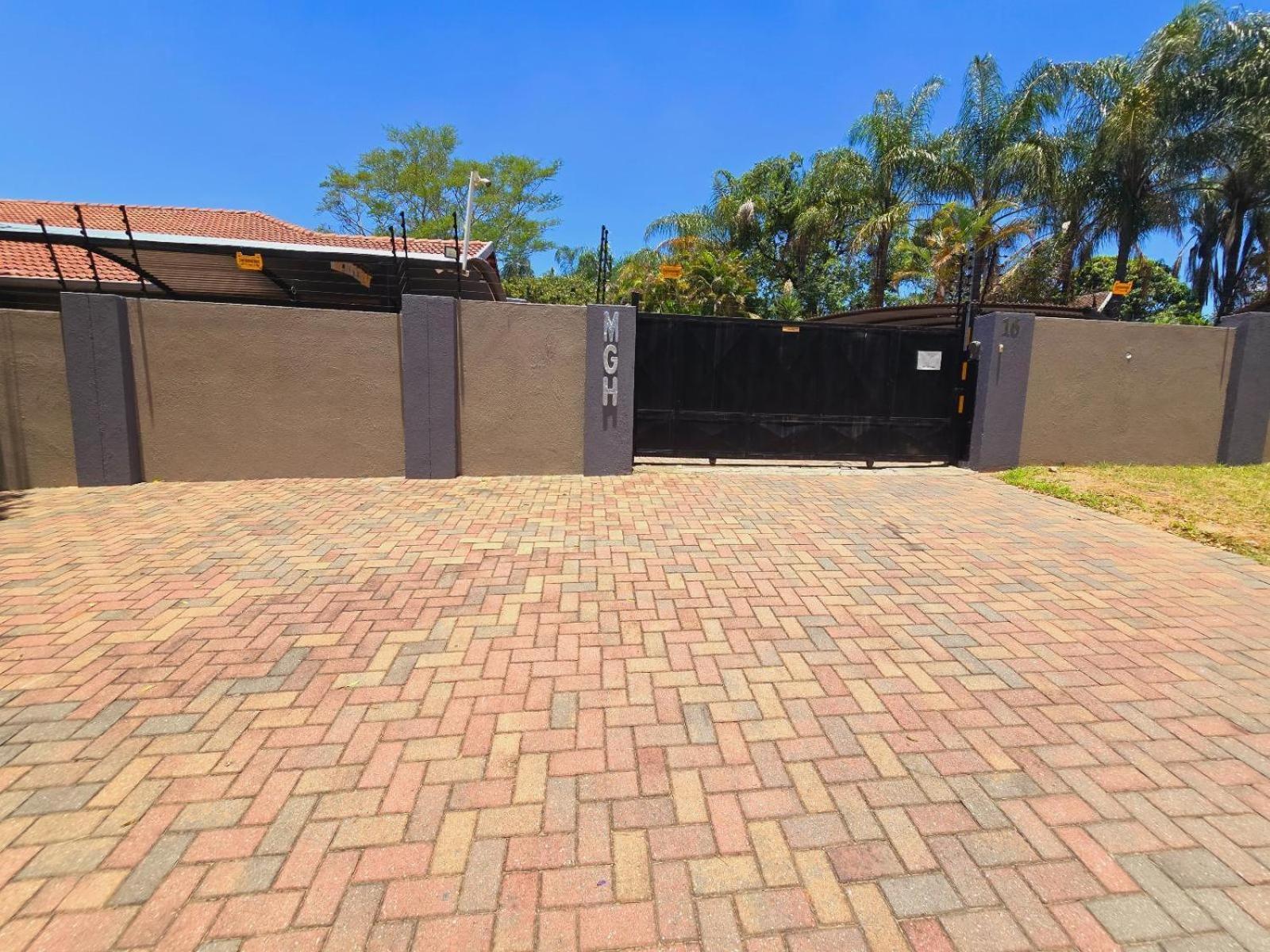 Magisha Guest House Mbombela Extérieur photo